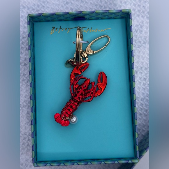 NIB Betsey Johnson Red Rhinestone Lobster Bag charm key chain gold tone - Picture 4 of 7